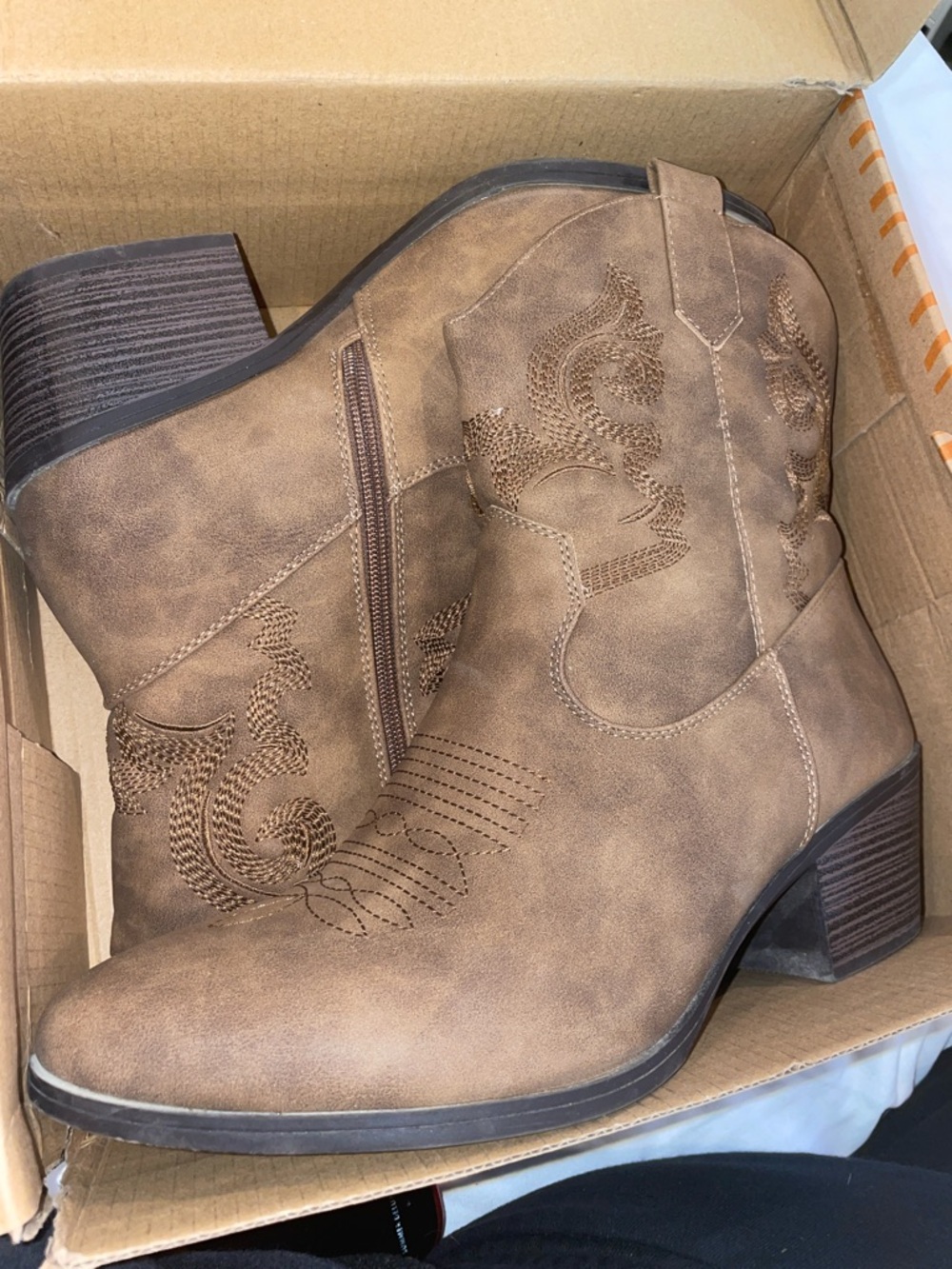 Global Win Brown Western Ankle Boots with Embroidered Detail